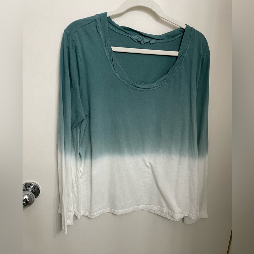 Long sleeve tee